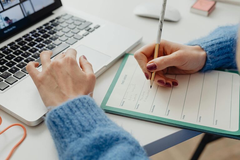 How to Track Habits and Stay Consistent for Long-Term Success