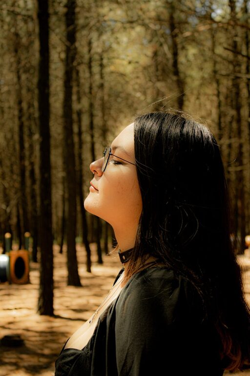 Mindful Breaks You Can Take in Five Minutes to Boost Your Day